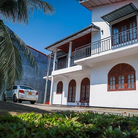 Lakeside Villa Анурадхапура Екстериор снимка