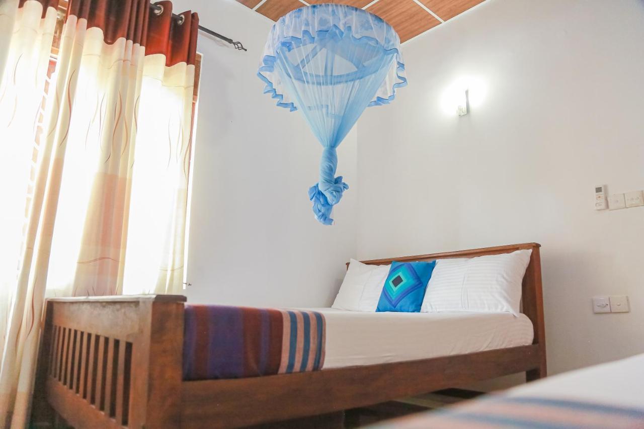 Lakeside Villa Анурадхапура Екстериор снимка