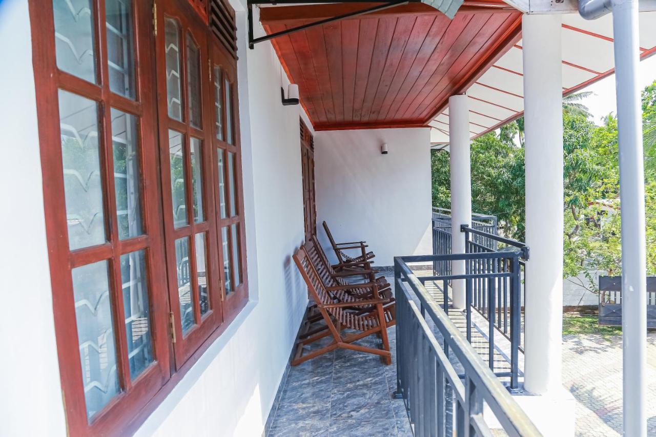 Lakeside Villa Анурадхапура Екстериор снимка