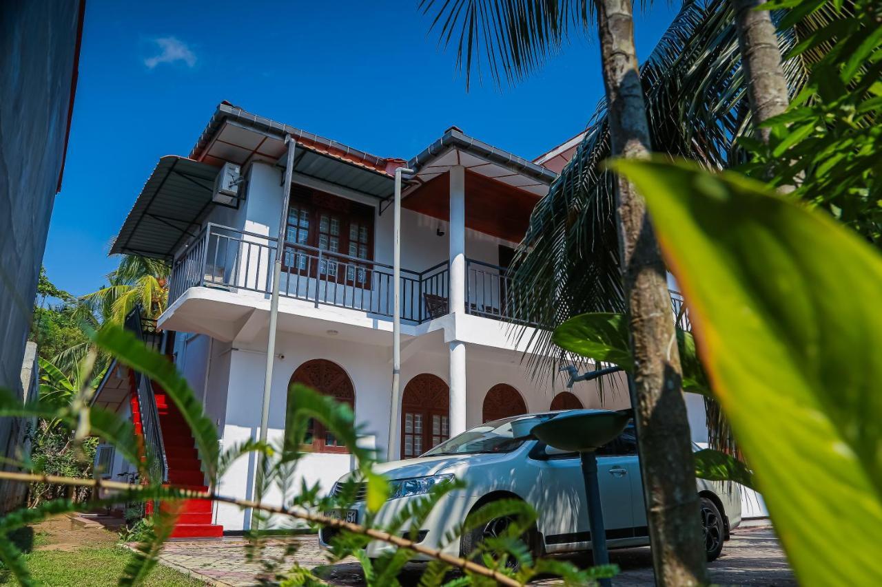 Lakeside Villa Анурадхапура Екстериор снимка